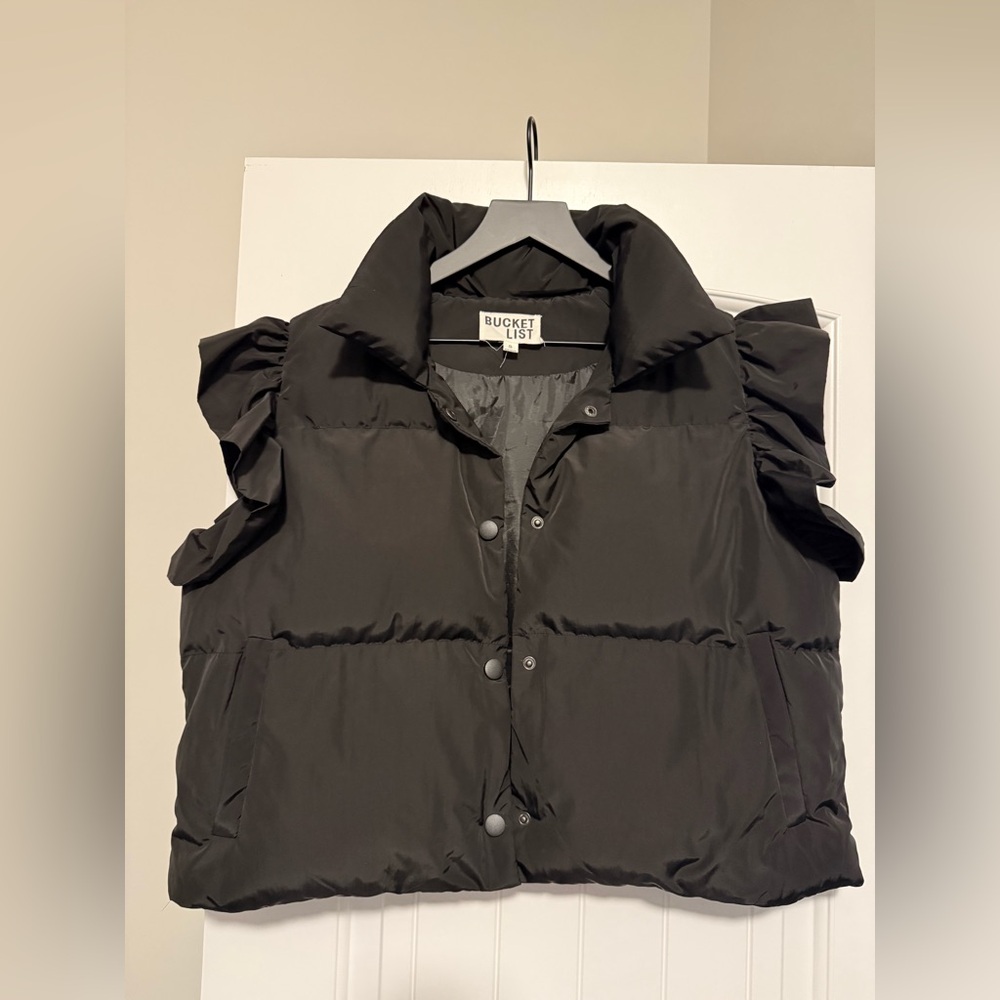 BUCKETLIST Black Quilted Vest